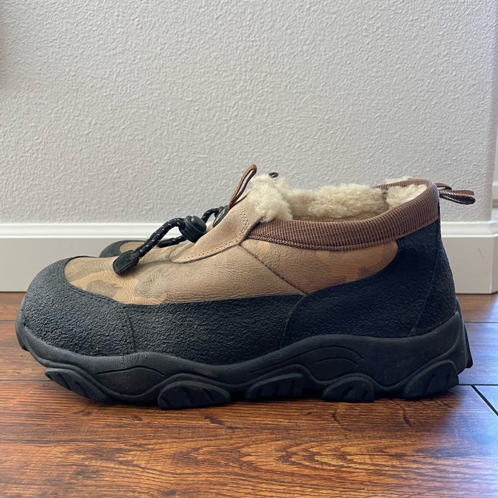 Vintage Cabela’s Fleece Lined Shoes